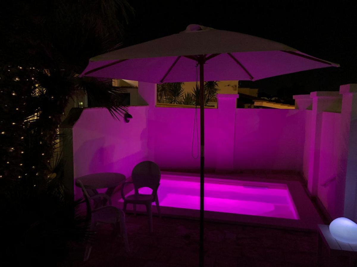 Le Due Pigne (Adults Only) Vila Taranto Exterior foto