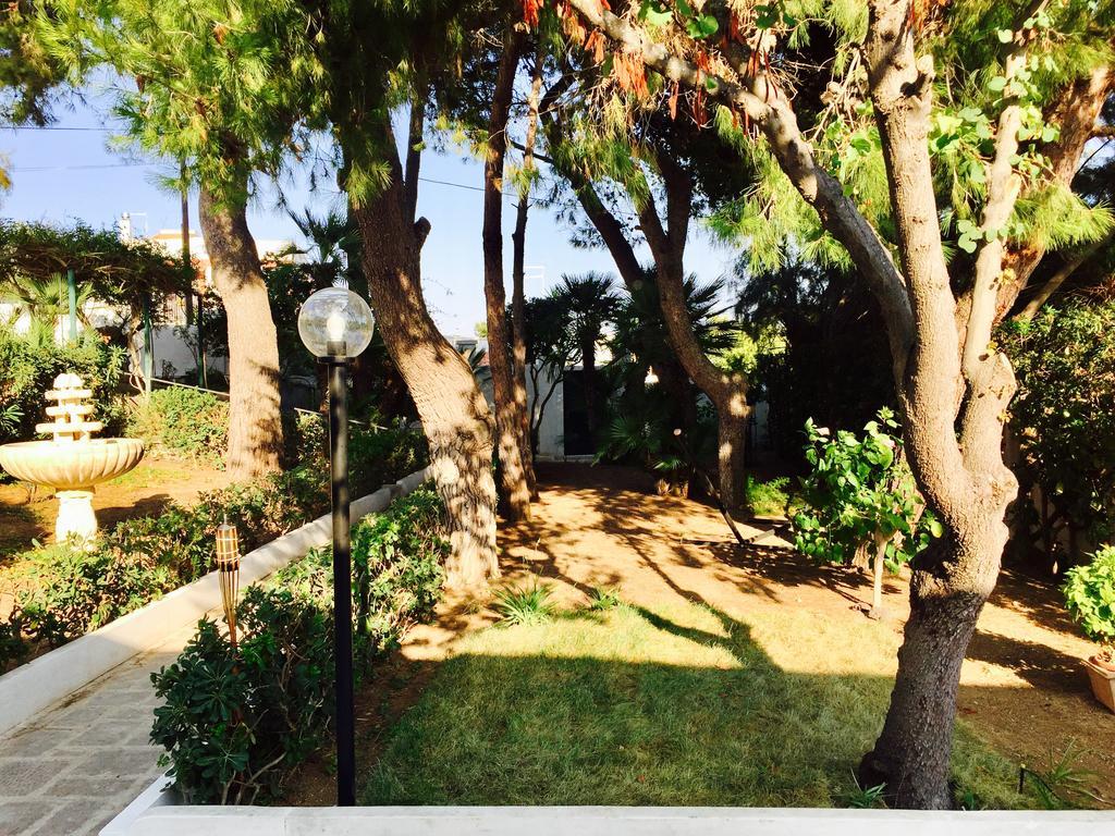 Le Due Pigne (Adults Only) Vila Taranto Exterior foto
