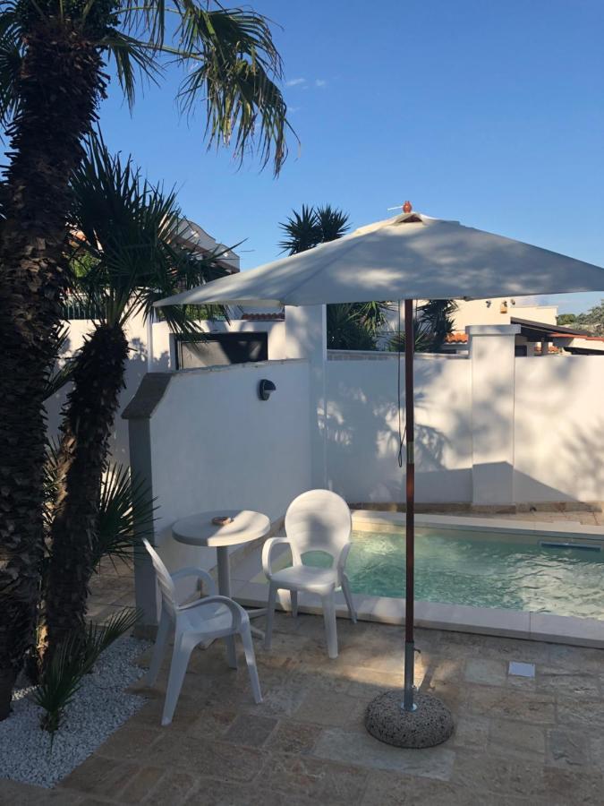 Le Due Pigne (Adults Only) Vila Taranto Exterior foto
